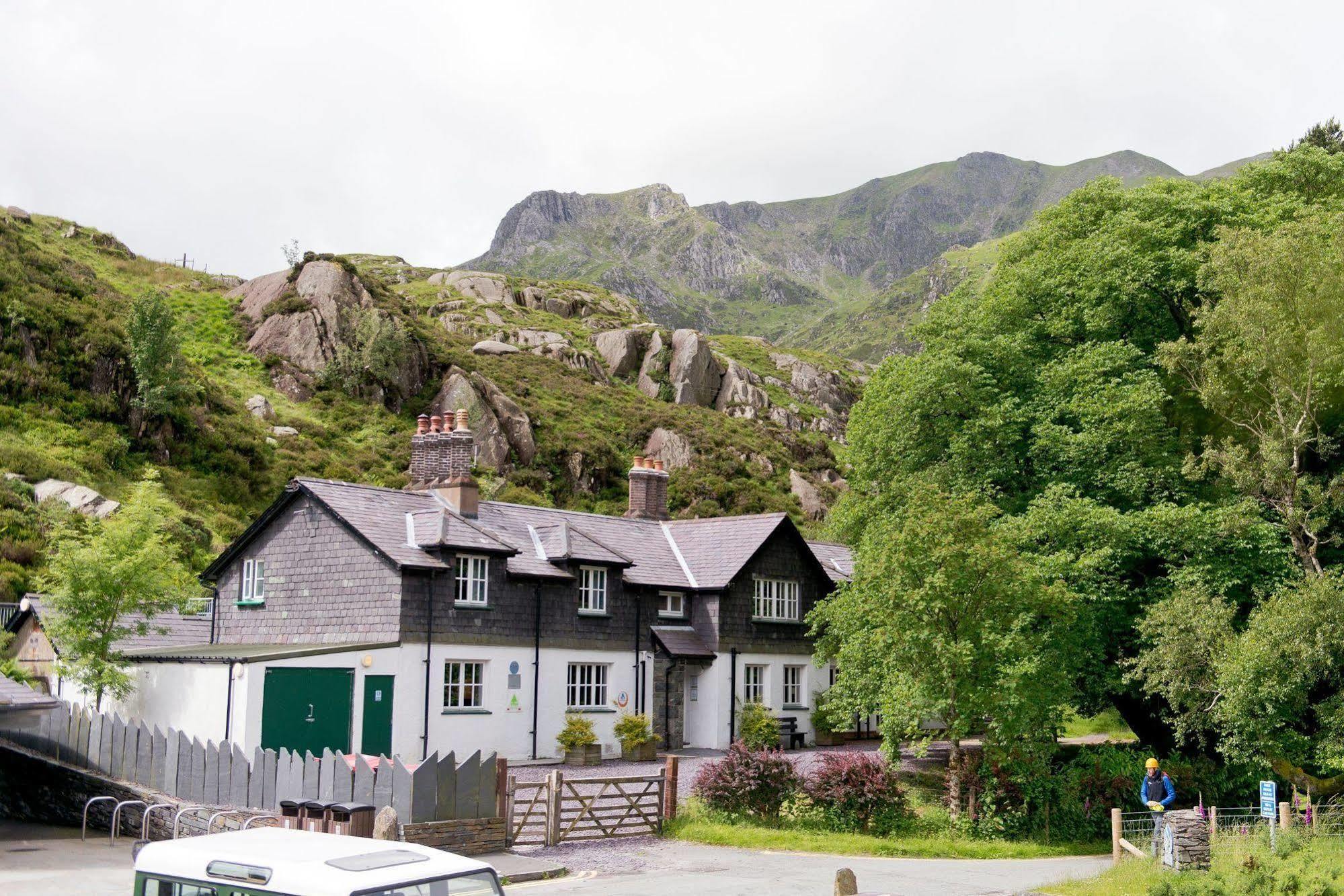 Yha Idwal Cottage Bethesda Exterior photo